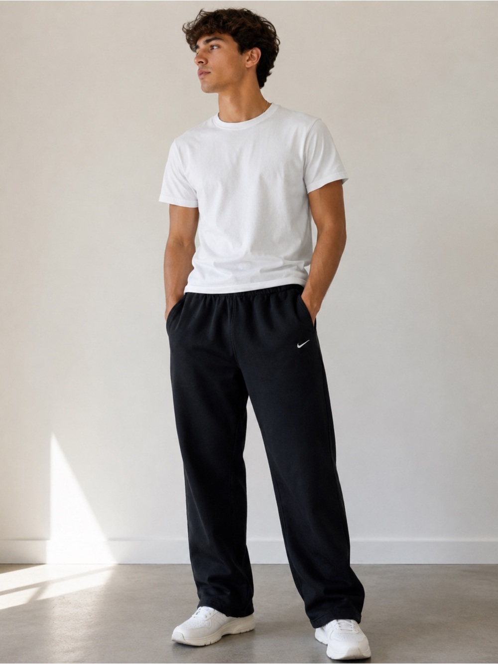 Men’s Nike Therma Fit Black Sweat Pants Athleisure Elastic waistband Medium